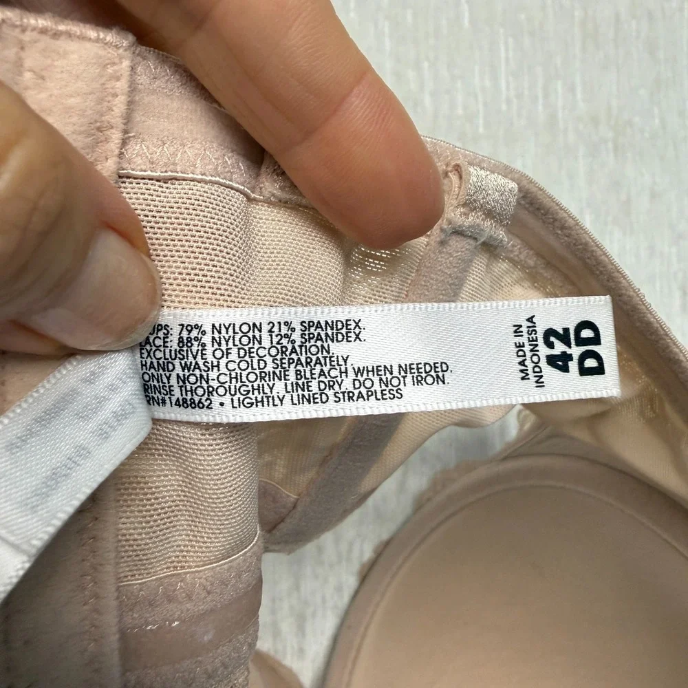 Torrid Curve Strapless Push Up Bra Womens 42DD Neutral Nude Floral Lace Padded